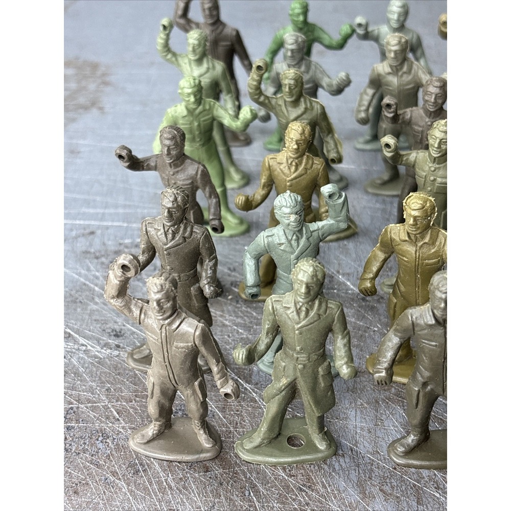 Vintage Lot 1960s MPC Ring Hand Playset Plastic Figures Various Shades Lot Of 24 - Picture 4 of 6
